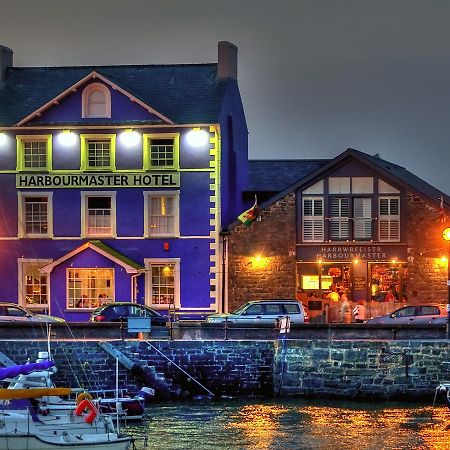 Harbourmaster Hotel Аберайрон Экстерьер фото