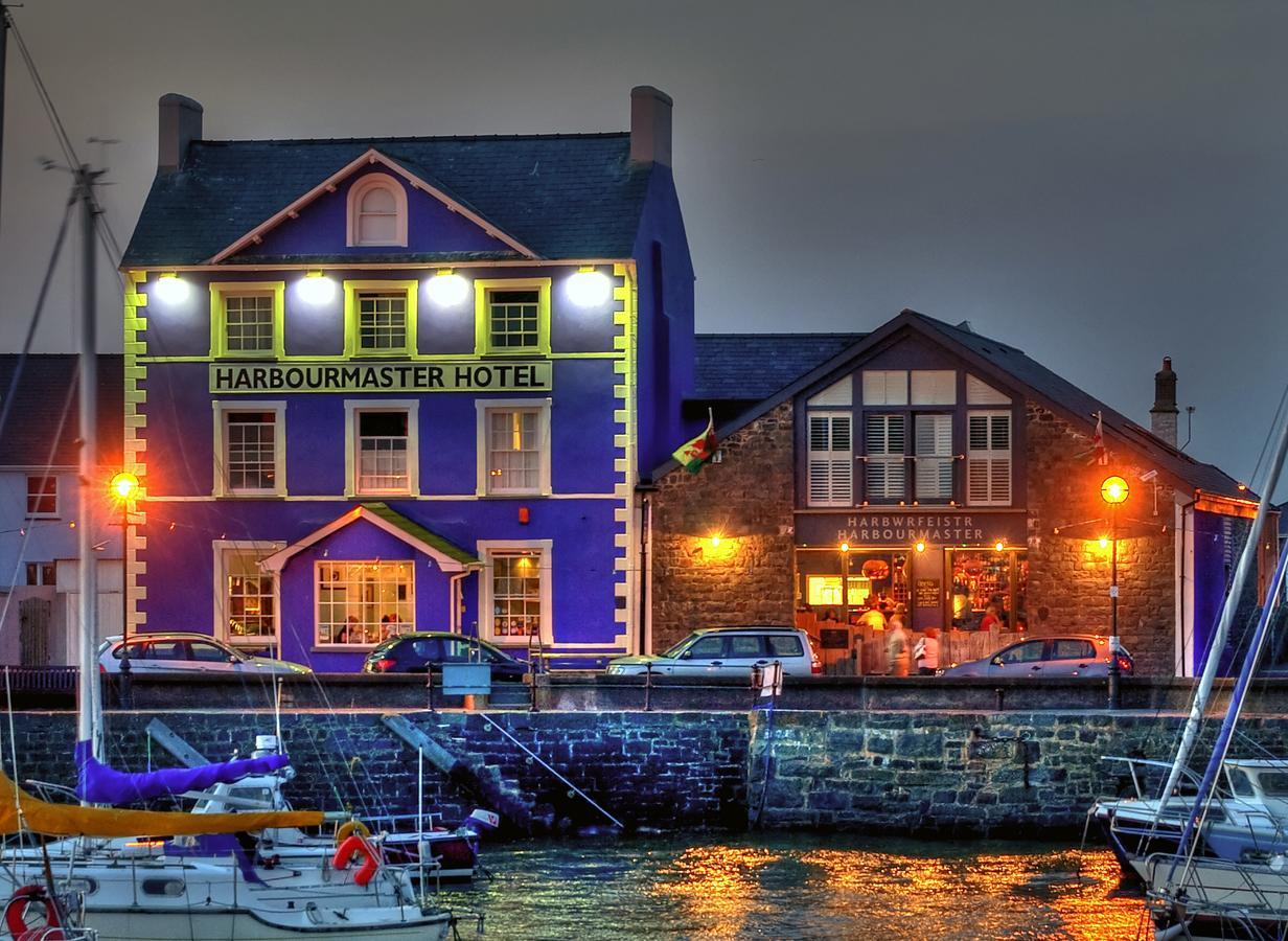 Harbourmaster Hotel Аберайрон Экстерьер фото
